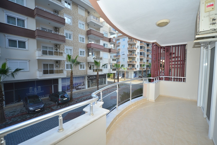 شقة انيقة - على مسافة 100م من البحر - تصميم 2 غرفة وصالة - في مهموتلار / الانيا