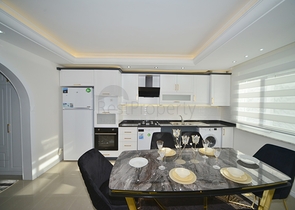 شقة انيقة - على مسافة 100م من البحر - تصميم 2 غرفة وصالة - في مهموتلار / الانيا