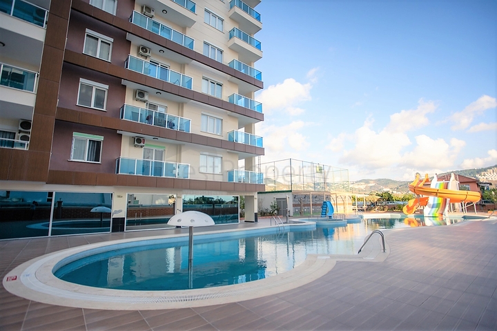 ضمن مجمع سكني متكامل - شقة 2 غرفة وصالة - في مهموتلار / الانيا 