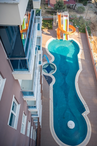 ضمن مجمع سكني متكامل - شقة 2 غرفة وصالة - في مهموتلار / الانيا 