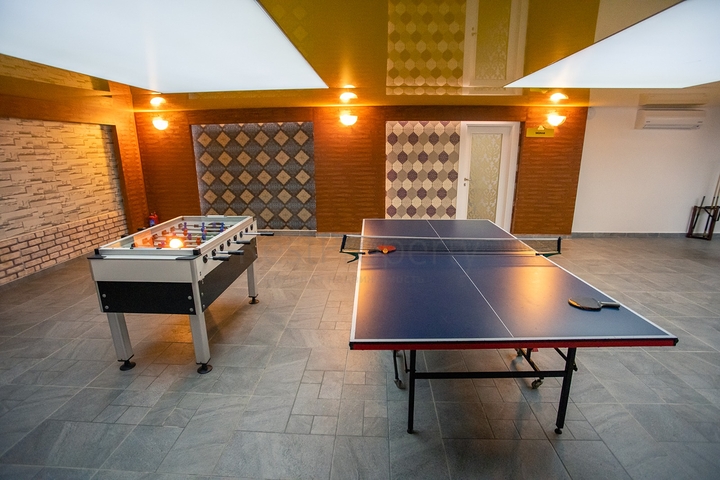 ضمن مجمع سكني متكامل - شقة 2 غرفة وصالة - في مهموتلار / الانيا 