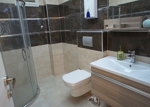 ضمن مجمع سكني متكامل - شقة 2 غرفة وصالة - في مهموتلار / الانيا 