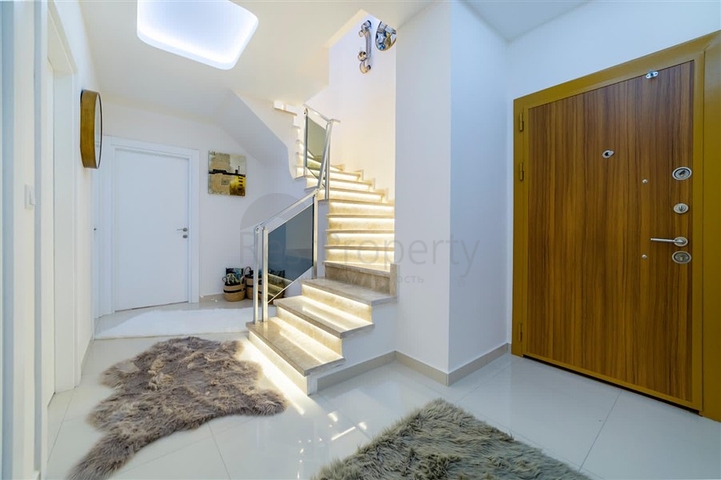 دوبلكس رائعة - مجمع سكني حديث - تصميم 1+4  في مهموتلار / الانيا 