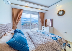 دوبلكس رائعة - مجمع سكني حديث - تصميم 1+4  في مهموتلار / الانيا 