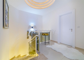 دوبلكس رائعة - مجمع سكني حديث - تصميم 1+4  في مهموتلار / الانيا 