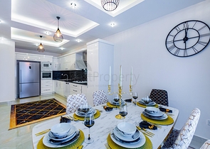 قريبة من البحر - دوبلكس فاخرة - 3 غرف وصالة - في مهموتلار / الانيا 