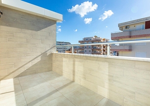 قريبة من البحر - دوبلكس فاخرة - 3 غرف وصالة - في مهموتلار / الانيا 