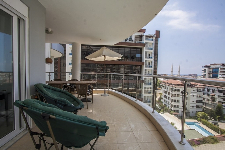 طابق مرتفع - اطلالة مميزة -شقة 2 غرفة وصالة - في جيكجلي / الانيا 