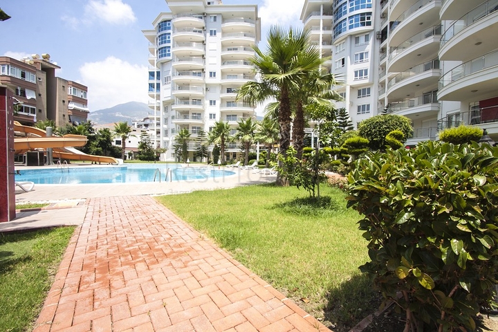 طابق مرتفع - اطلالة مميزة -شقة 2 غرفة وصالة - في جيكجلي / الانيا 