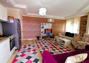 بسعر مناسب - وموقع مميز - شقة 2 غرفة وصالة - في توسمور / الانيا 