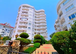 بسعر مناسب - وموقع مميز - شقة 2 غرفة وصالة - في توسمور / الانيا 