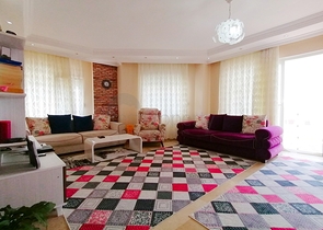 بسعر مناسب - وموقع مميز - شقة 2 غرفة وصالة - في توسمور / الانيا 