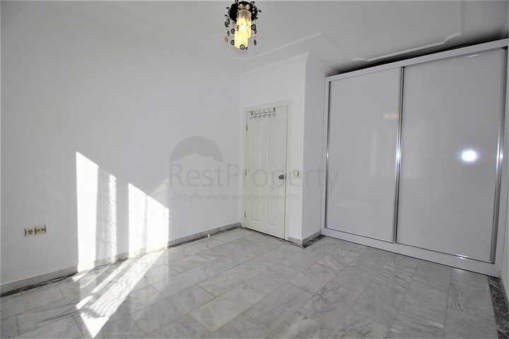 في مركز الانيا -شقة 2 غرفة وصالة - مطبخ منفصل - الانيا سنتر 