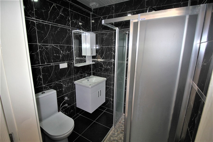 في مركز الانيا -شقة 2 غرفة وصالة - مطبخ منفصل - الانيا سنتر 