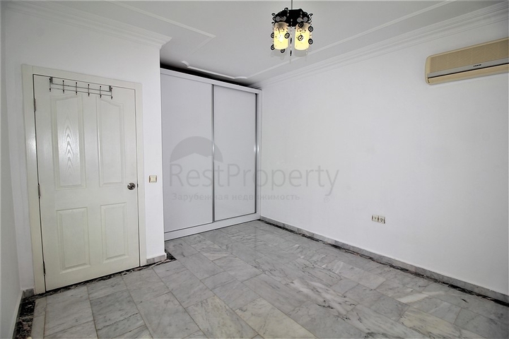 في مركز الانيا -شقة 2 غرفة وصالة - مطبخ منفصل - الانيا سنتر 