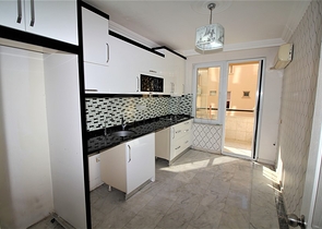 في مركز الانيا -شقة 2 غرفة وصالة - مطبخ منفصل - الانيا سنتر 