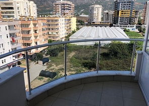 قريبة من البحر - شقة عائلية - من تصميم 1+2 - في مهموتلار / الانيا 