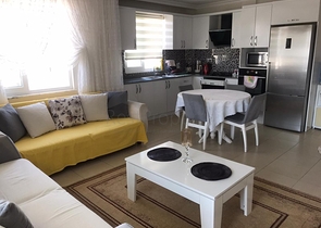 قريبة من البحر - شقة عائلية - من تصميم 1+2 - في مهموتلار / الانيا 