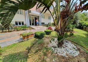 قريبة من البحر - شقة عائلية - من تصميم 1+2 - في مهموتلار / الانيا 