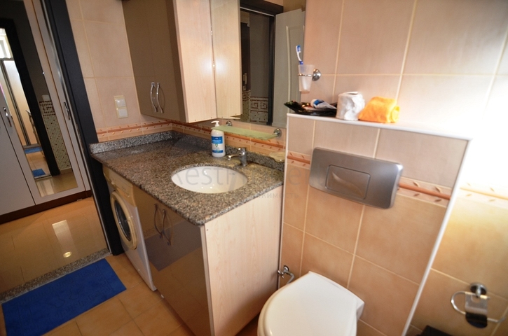 قريبة من البحر - شقة غرفتين وصالة - مؤثثة - في اوبا / الانيا 