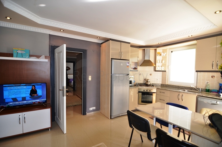 قريبة من البحر - شقة غرفتين وصالة - مؤثثة - في اوبا / الانيا 