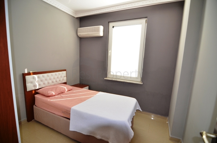 قريبة من البحر - شقة غرفتين وصالة - مؤثثة - في اوبا / الانيا 