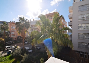 قريبة من البحر - شقة غرفتين وصالة - مؤثثة - في اوبا / الانيا 