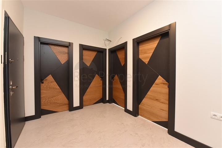 مباني تجارية للإيجار في منطقة أوبا