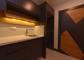 مباني تجارية للإيجار في منطقة أوبا