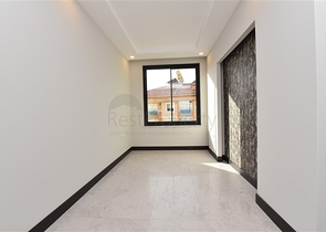 مباني تجارية للإيجار في منطقة أوبا