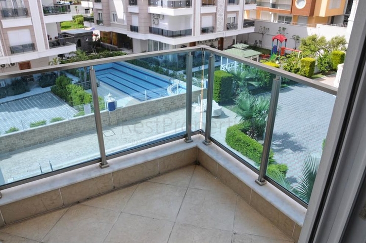 شقة واسعة من غرفتي نوم في كونيالتي أنطاليا