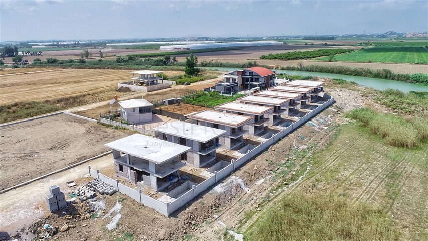 مشروع استثماري لفيلات من 4 غرف نوم في بيليك