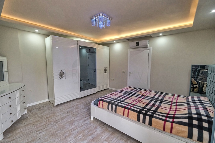 شقق 2 + 1 في مجمع 250 م من البحر في ارابسويو كونيالتي