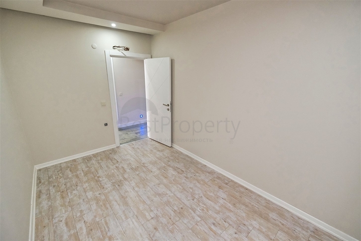 شقق 2 + 1 في مجمع 250 م من البحر في ارابسويو كونيالتي