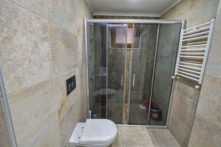 شقق 2 + 1 في مجمع 250 م من البحر في ارابسويو كونيالتي