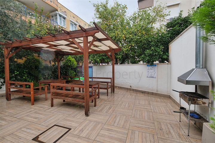 شقق 2 + 1 في مجمع 250 م من البحر في ارابسويو كونيالتي