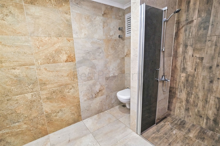 شقق 2 + 1 في مجمع 250 م من البحر في ارابسويو كونيالتي