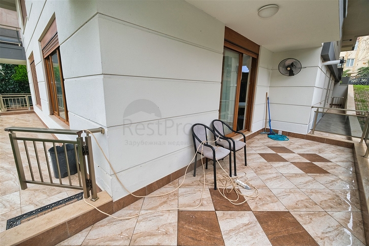 شقق 2 + 1 في مجمع 250 م من البحر في ارابسويو كونيالتي