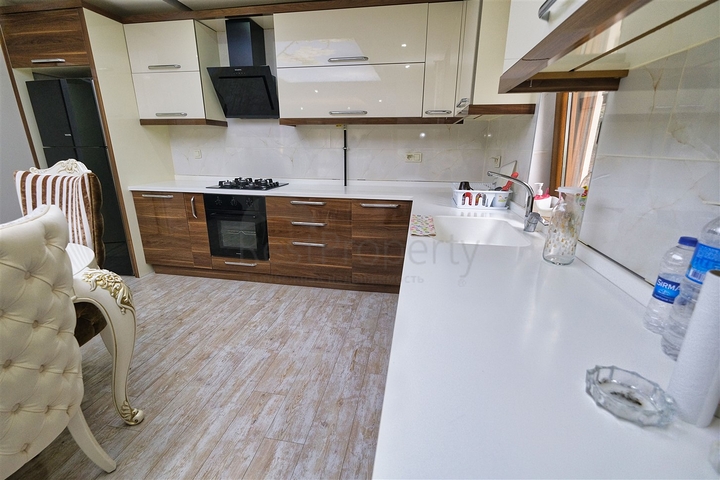 شقق 2 + 1 في مجمع 250 م من البحر في ارابسويو كونيالتي