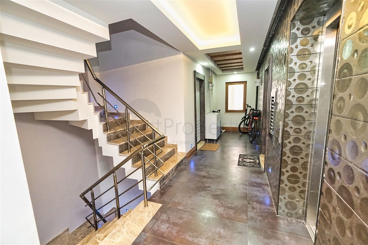 شقق 2 + 1 في مجمع 250 م من البحر في ارابسويو كونيالتي