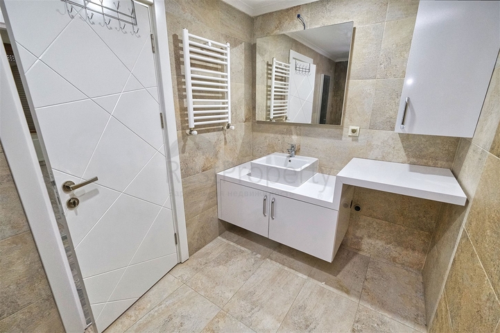 شقق 2 + 1 في مجمع 250 م من البحر في ارابسويو كونيالتي