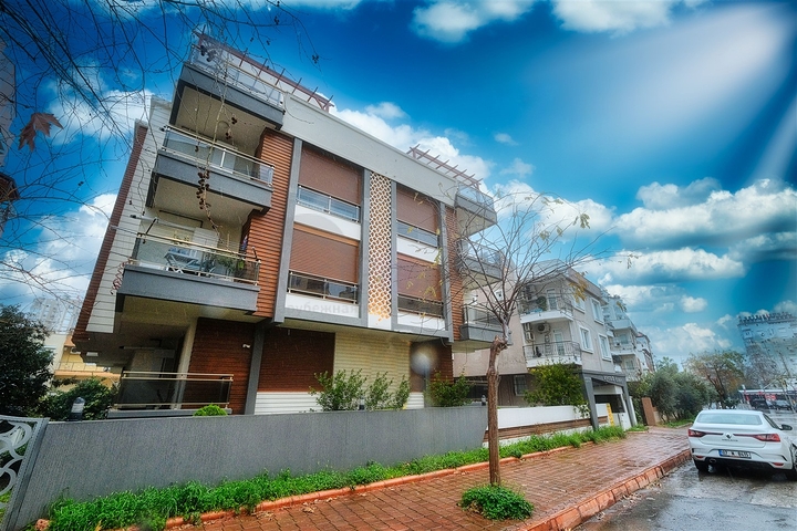 شقق 2 + 1 في مجمع 250 م من البحر في ارابسويو كونيالتي