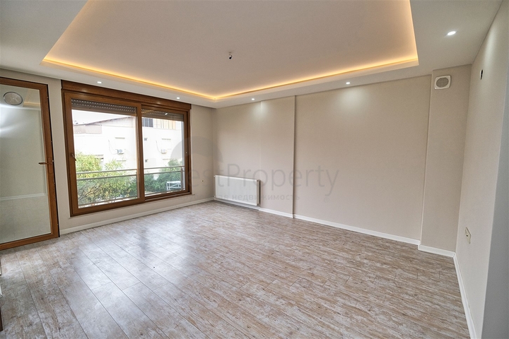 شقق 2 + 1 في مجمع 250 م من البحر في ارابسويو كونيالتي