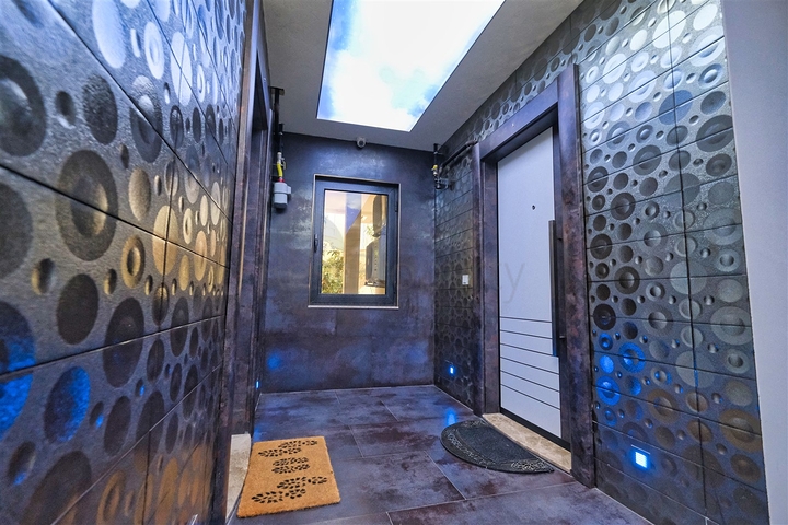 شقق 2 + 1 في مجمع 250 م من البحر في ارابسويو كونيالتي