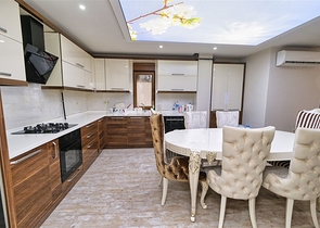 شقق 2 + 1 في مجمع 250 م من البحر في ارابسويو كونيالتي