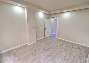 شقق 2 + 1 في مجمع 250 م من البحر في ارابسويو كونيالتي