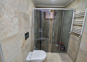 شقق 2 + 1 في مجمع 250 م من البحر في ارابسويو كونيالتي