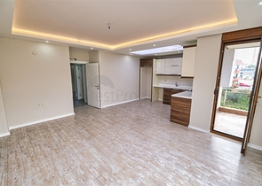 شقق 2 + 1 في مجمع 250 م من البحر في ارابسويو كونيالتي