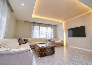 شقق 2 + 1 في مجمع 250 م من البحر في ارابسويو كونيالتي