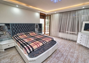 شقق 2 + 1 في مجمع 250 م من البحر في ارابسويو كونيالتي